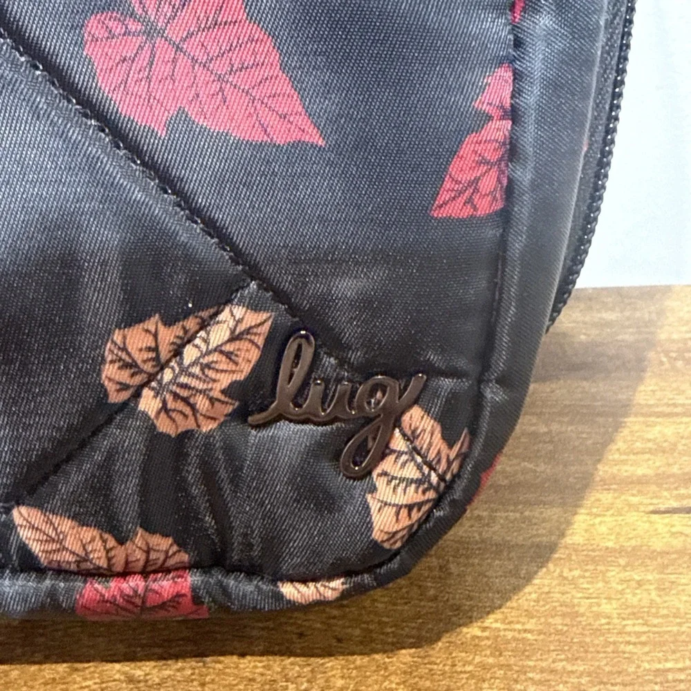 Lug Hover Cosmetic Case - Dagger Rose NWOT Leaf Print